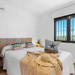 Meile - Plusholidays Villa